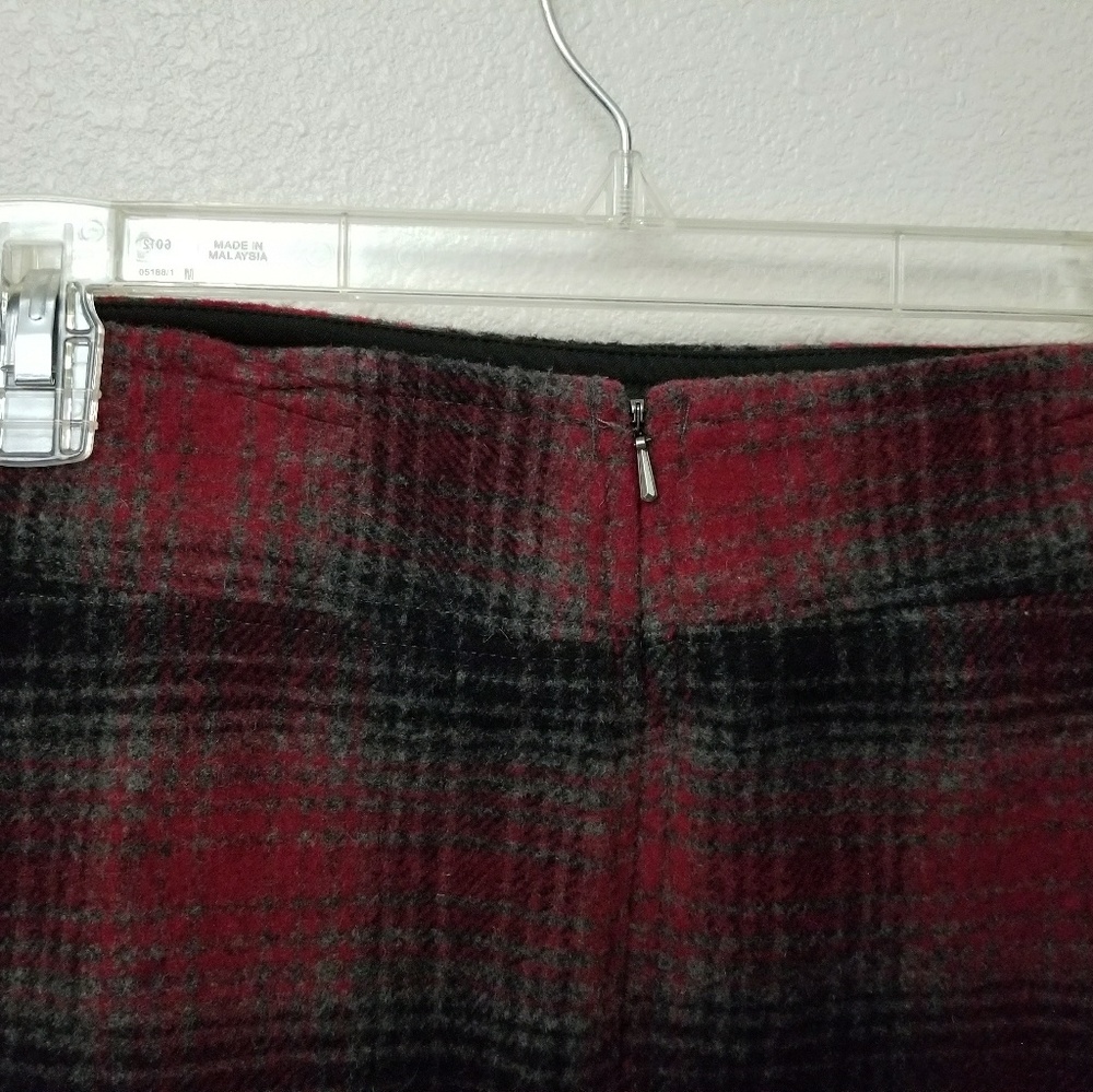 Skirt - Picture 3 of 3